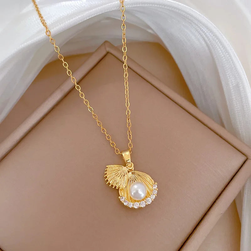 Golden Pearl Romance Set